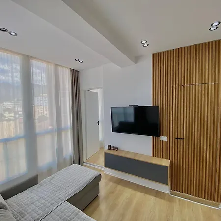 Mara 3 * Tirana